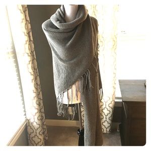 Chico’s fringe sweater Ruana